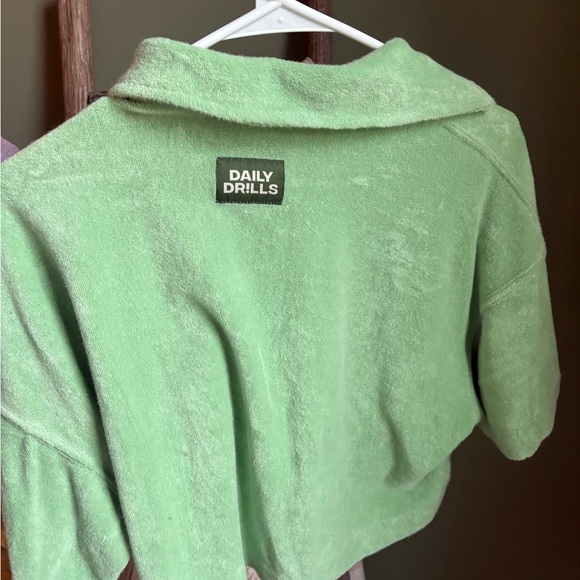 Daily Drills Top - Picture 2 of 3